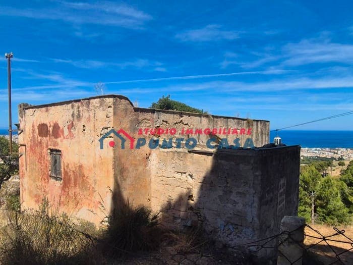Casa con 5 locali in vendita in Via Pizzo Roccazzo, Casa Santa, Erice
