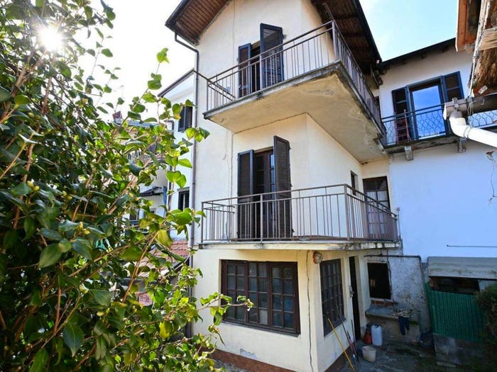 Casa trilocale in vendita in Via Vallari, Gabbio Cereda Ramate, Casale Corte Cerro