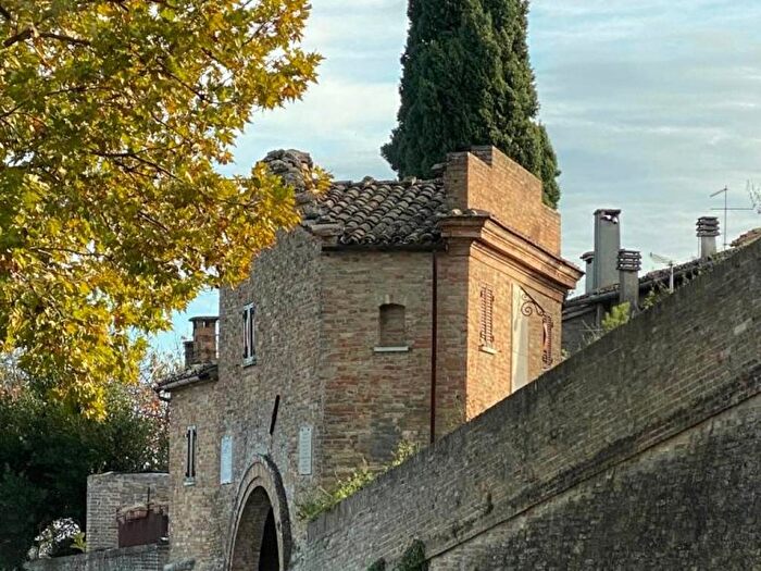 Appartamento con 6 locali in vendita in VIA BRAMANTE, Centro, Urbino