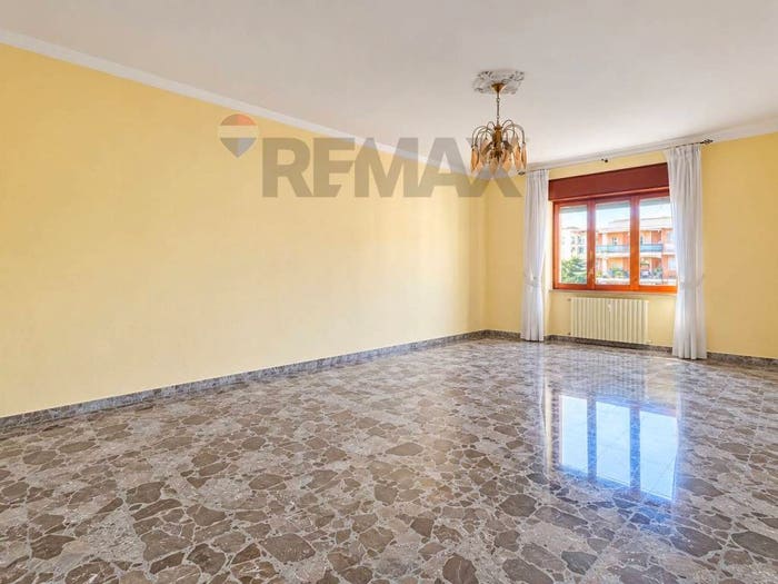 Appartamento trilocale in vendita in Viale Delle Medaglie D'Oro, Centro, Cosenza