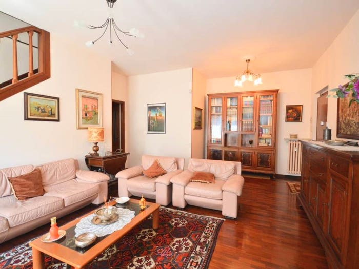 Appartamento con 6 locali in vendita in Via Circonvallazione, Pecetto Torinese