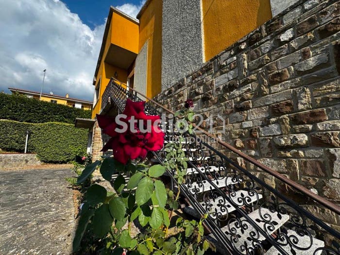 Casa con 6 locali in vendita in VIA GUIDO MONACO, Centro, Reggello