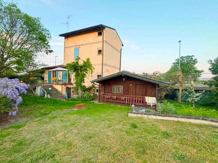 Casa con 6 locali in vendita in Semicentro, Crema