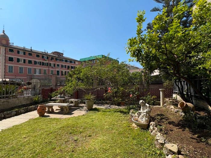 Appartamento con 5 locali in vendita in Via Guglielmo Oberdan, Nervi, Genova