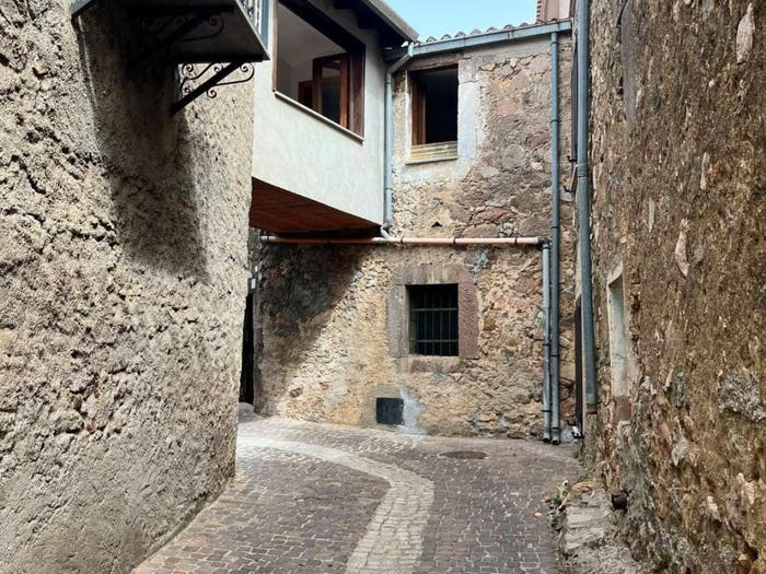 Casa trilocale in vendita in Via Giuseppe Garibaldi, Ortueri