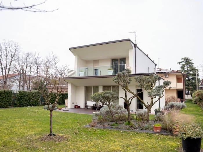 Casa con 6 locali in vendita in Ronco, Forlì