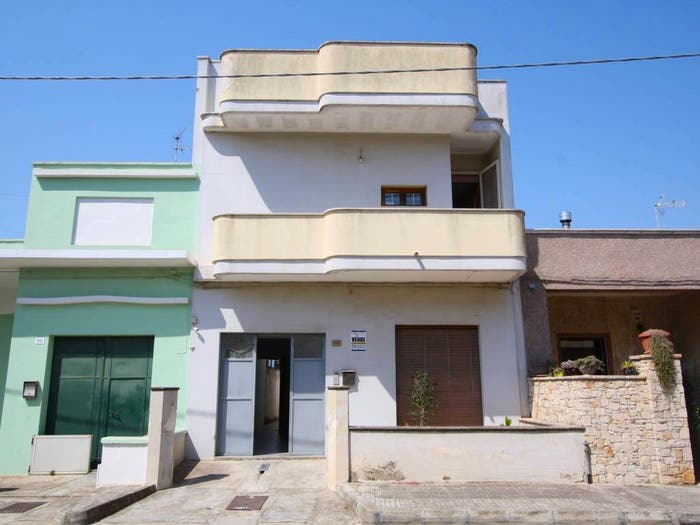 Casa con 6 locali in vendita in Via Bolzano, Centro, Matino