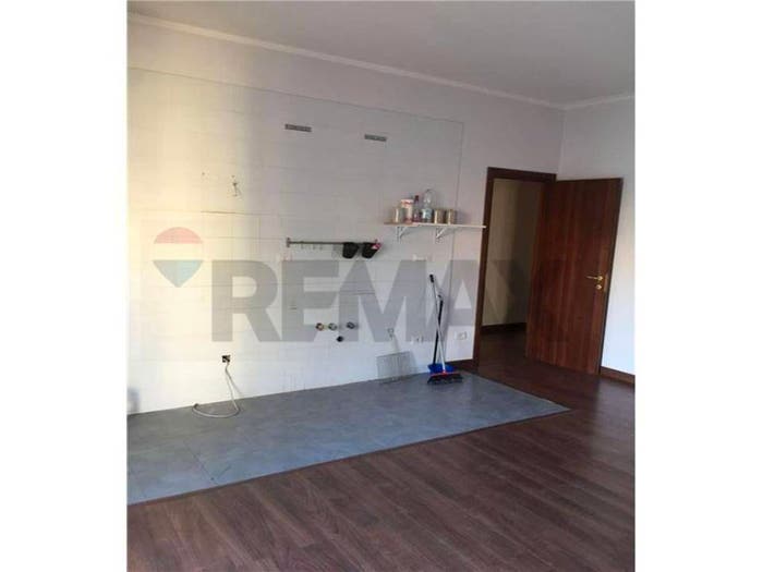 Appartamento trilocale in vendita in Fuorigrotta, Napoli