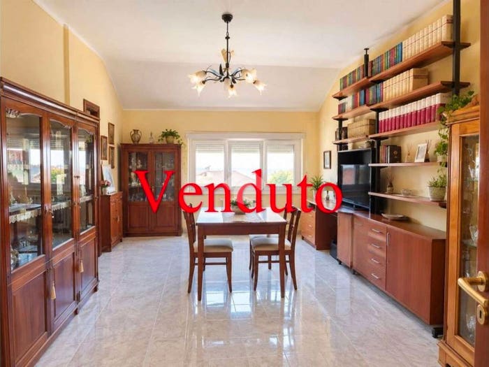 Appartamento trilocale in vendita in Via avezzano, Marina di Ardea, Ardea