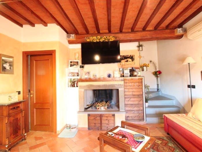 Casa quadrilocale in vendita in via urbinese, Castelfranco Piandisco