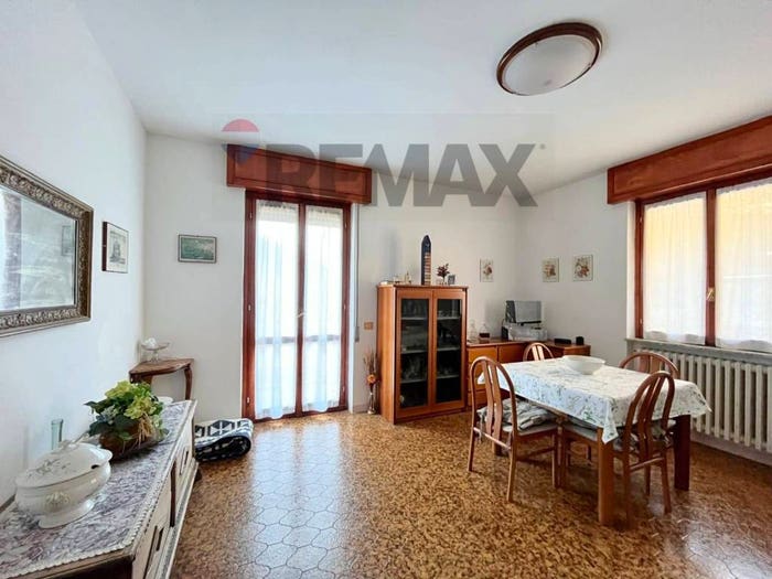 Appartamento trilocale in vendita in Centro, Casargo