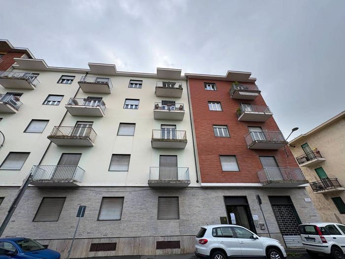 Casa con 6 locali in vendita in Via Montebello, Tabona Borgo Nuovo, Pinerolo