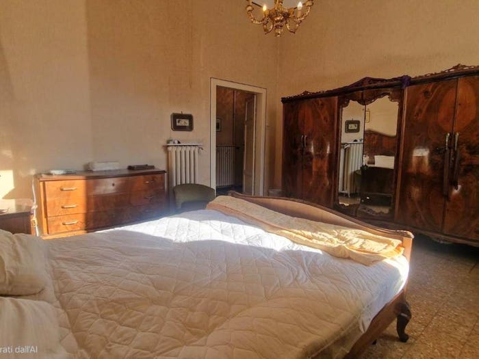 Appartamento con 6 locali in vendita in Centro, Carrara