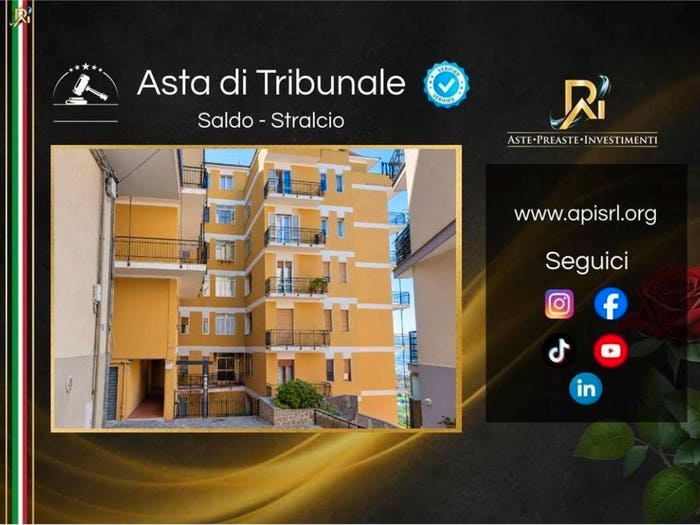 Appartamento con 5 locali in vendita in Via Panfilo Serafini, Chieti Città, Chieti