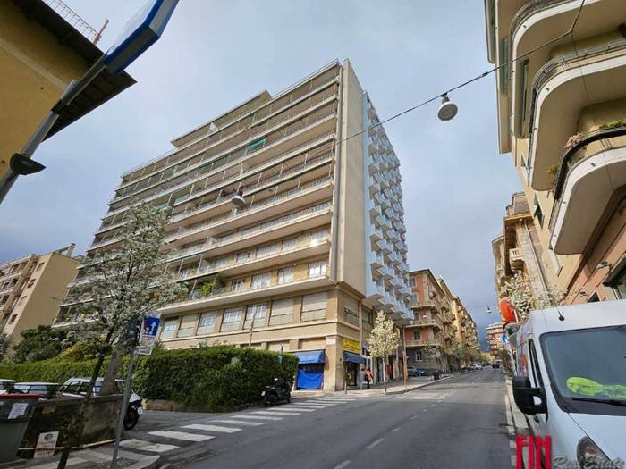 Appartamento con 5 locali in vendita in viale CARLO CANEPA, Sestri Ponente, Genova