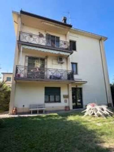Appartamento con 5 locali in vendita in via Nazionale, Sorbara, Bomporto