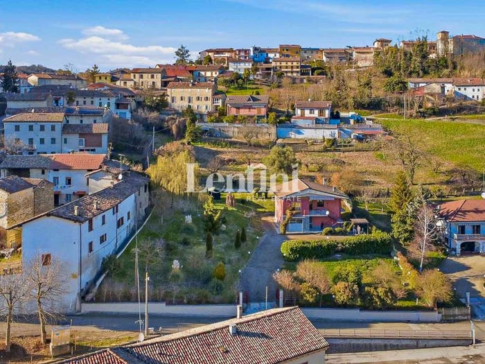 Casa con 6 locali in vendita in Via Asilo, Centro, Ottiglio