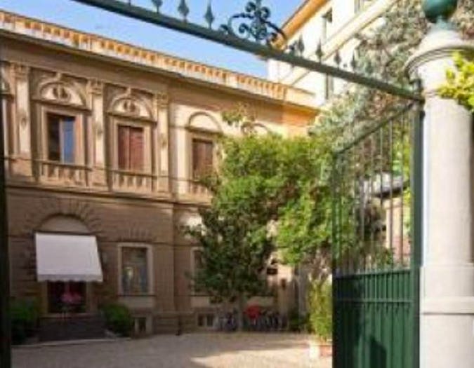 Appartamento con 6 locali in vendita in Libertà Savonarola, Firenze