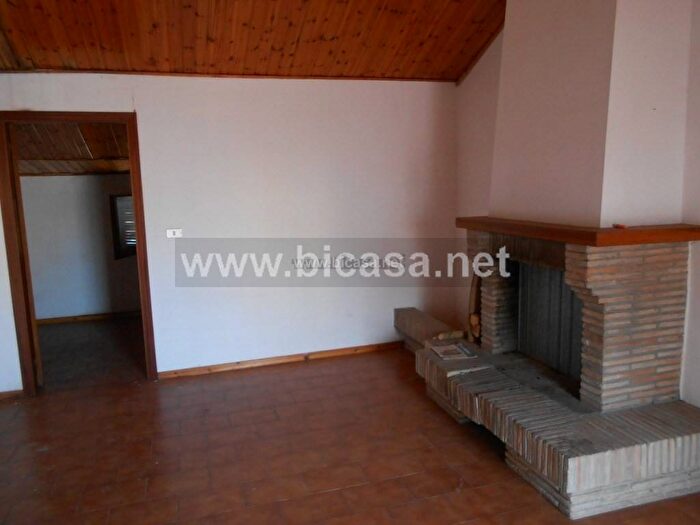 Appartamento con 6 locali in vendita in VIA VITERBO, Villa San Martino, Pesaro