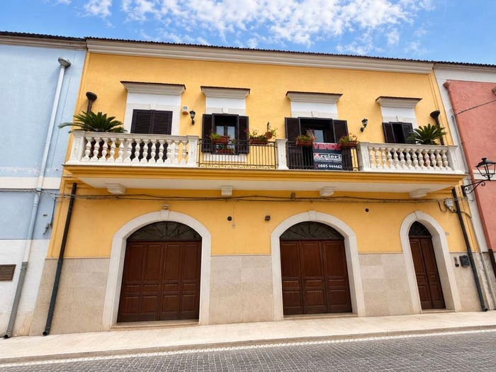 Casa con 6 locali in vendita in Via Roma, Trinitapoli