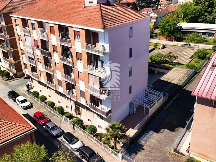 Appartamento trilocale in vendita in Via Giuseppe Cagna, Collina Volta, Asti
