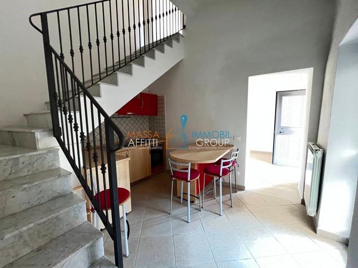 Appartamento trilocale in vendita in Via San Sebastiano, Centro, Massa