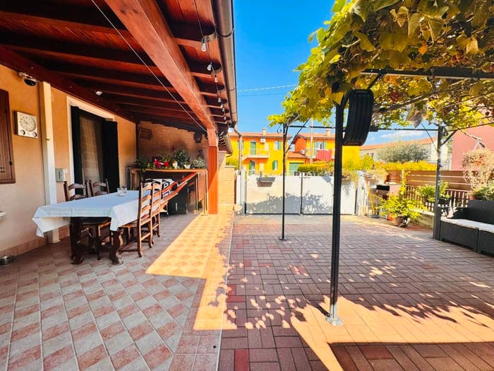 Casa con 5 locali in vendita in Via Roma, Centro, Angiari