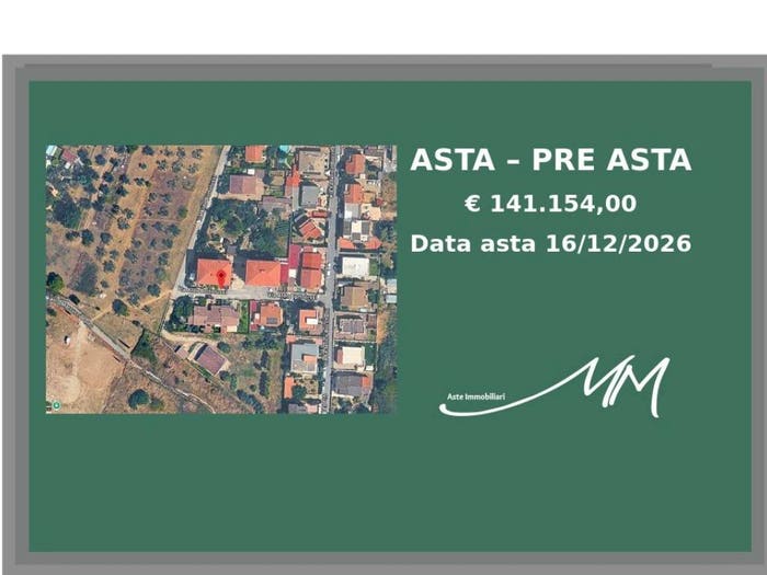 Appartamento con 5 locali in vendita in Via Aldo Bortolussi, Cesano, Roma