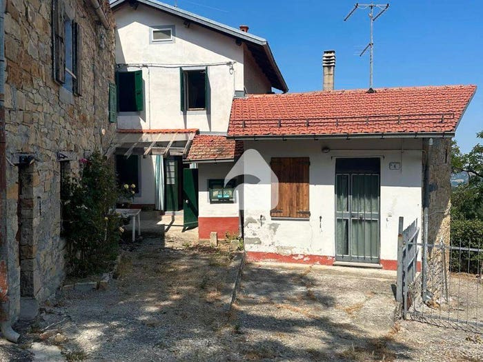 Casa trilocale in vendita in Pugnetolo, Corniglio