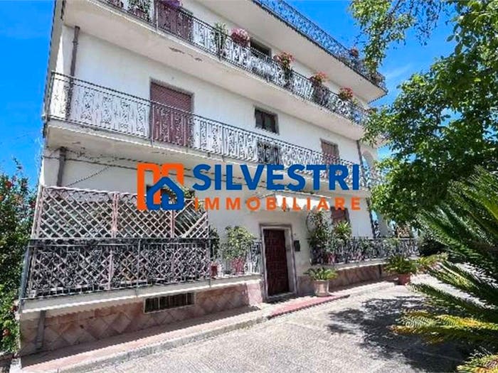 Appartamento con 6 locali in vendita in San Vitale, Benevento