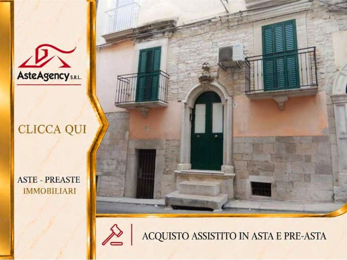 Appartamento trilocale in vendita in Via Federico II di Svevia, Centro Storico, Andria