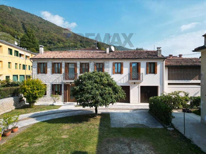 Casa con 6 locali in vendita in Via Arcol, Centro, Valdobbiadene