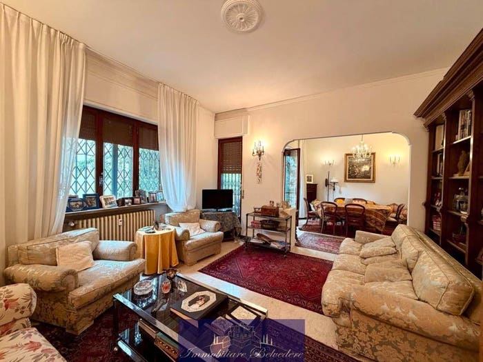 Appartamento con 6 locali in vendita in Via Stefano Turr, Campo di Marte, Firenze