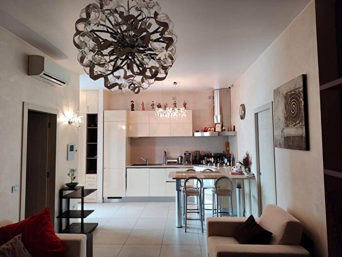 Appartamento trilocale in vendita in Rimini