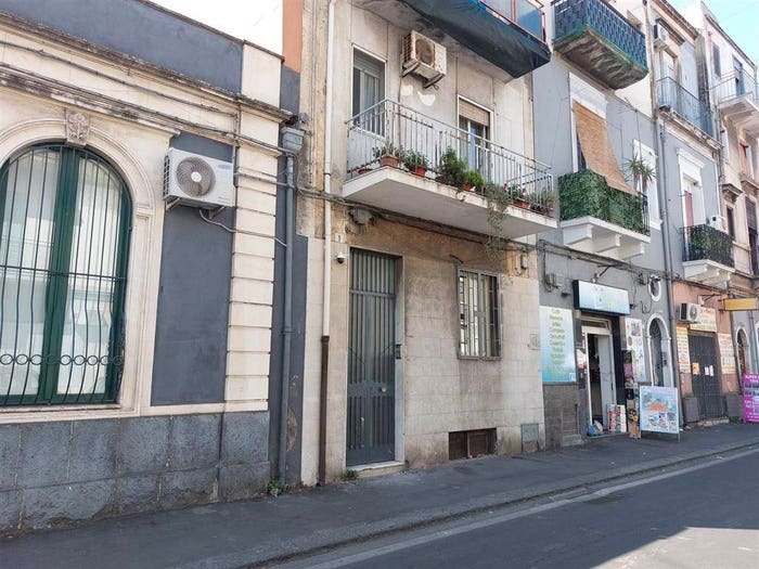 Appartamento trilocale in vendita in VIA PALERMO, Palermo Indipendenza, Catania