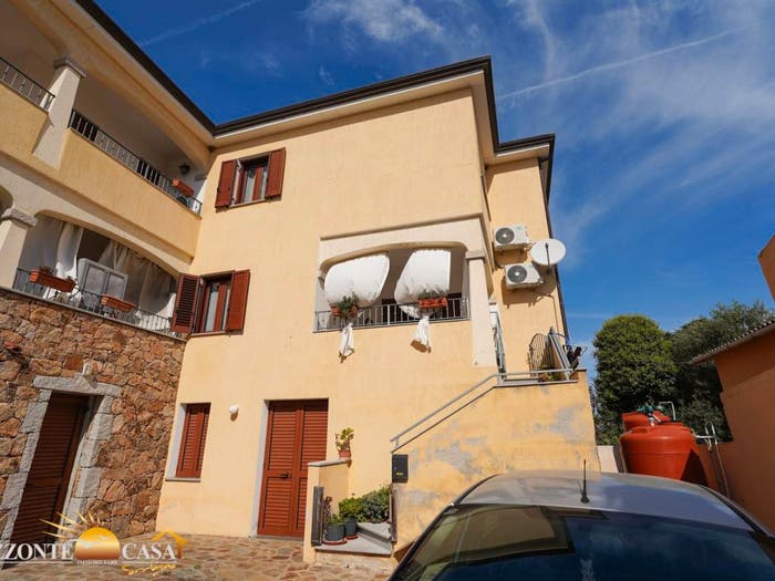 Casa con 5 locali in vendita in Via Feronia, Centro, Posada