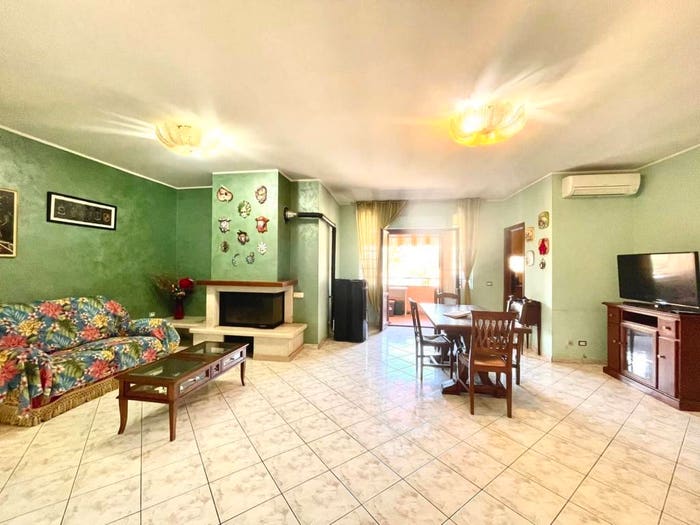 Appartamento quadrilocale in vendita in Via Giacomo Puccini, Centro, Vetralla