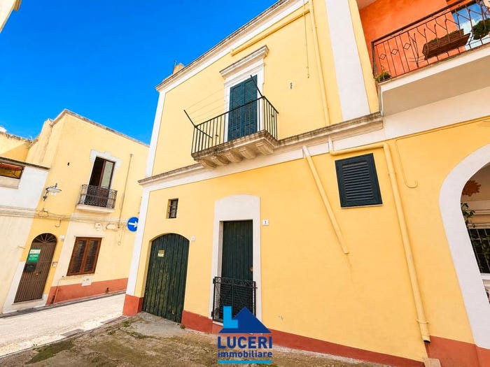 Appartamento con 5 locali in vendita in Via Giacomo Matteotti, Alezio