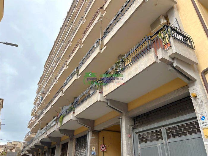 Appartamento con 6 locali in vendita in Corso Vittorio Emanuele, Modica Alta, Modica