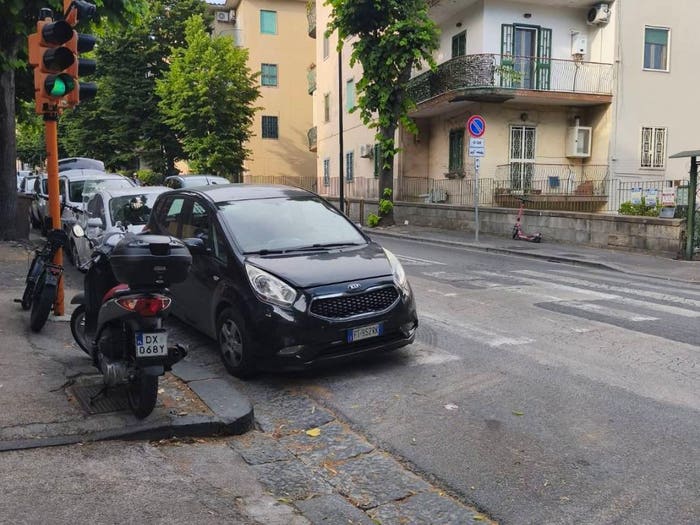 Appartamento quadrilocale in vendita in Via Pietro Castellino, Arenella, Napoli