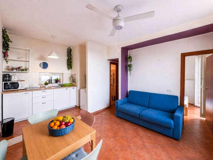 Appartamento trilocale in vendita in Via Francesco Paolo Bozzelli, Capodichino, Napoli