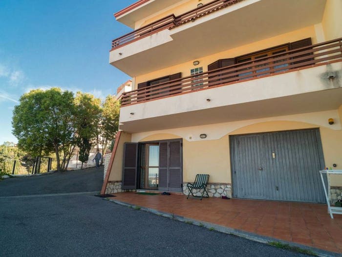 Casa con 6 locali in vendita in Via Neghelli, Monticello Piano Lettieri, Scalea