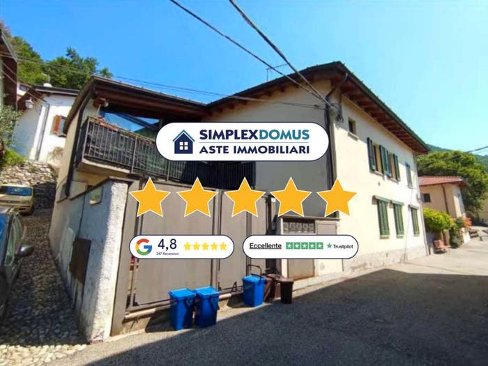 Appartamento trilocale in vendita in Via Roma, Centro, Casalzuigno
