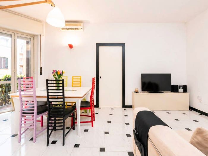Appartamento trilocale in vendita in Viale Lucania, Corvetto, Milano