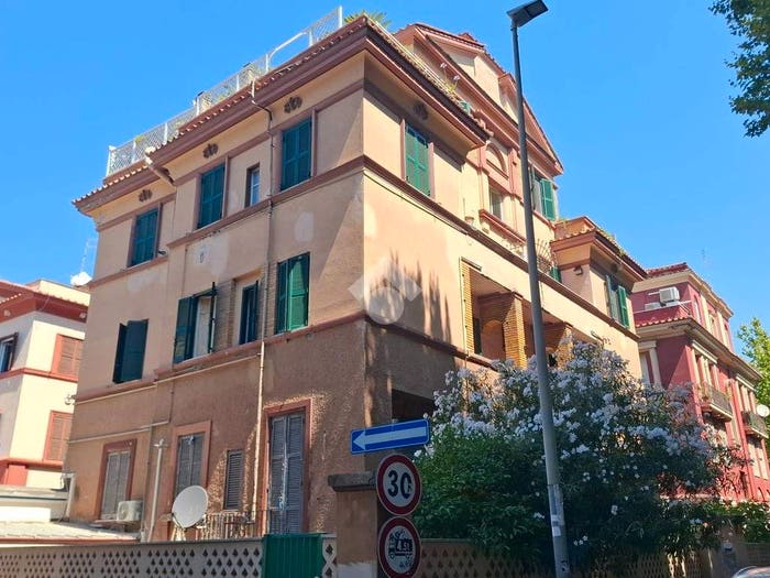 Appartamento monolocale in vendita in VIALE DEI NAVICELLARI, Ostia Levante, Roma