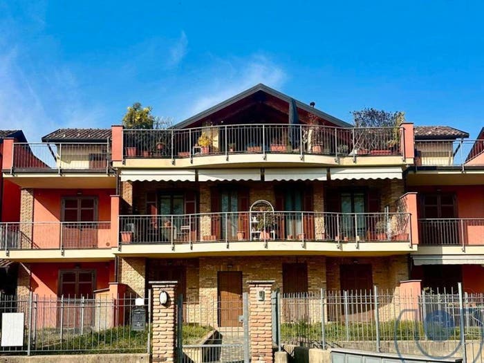 Appartamento quadrilocale in vendita in Via Rocchette, Zona Periferica, Chieri