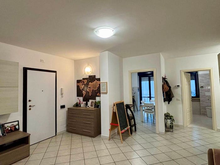 Appartamento con 5 locali in vendita in Via Umberto Terracini, Novi Ligure
