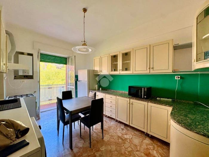 Appartamento trilocale in vendita in Via antonietta massuccone mazzini, Bolzaneto, Genova