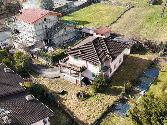 Casa con 6 locali in vendita in Via Santo Stefano, Centro, Capo di Ponte
