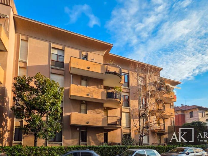 Appartamento quadrilocale in vendita in Via Dei Caccia, Centro Stazione, Novara